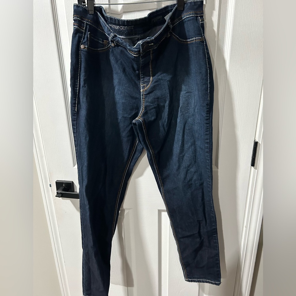 Avenue Blue Jeggings - size 18/20